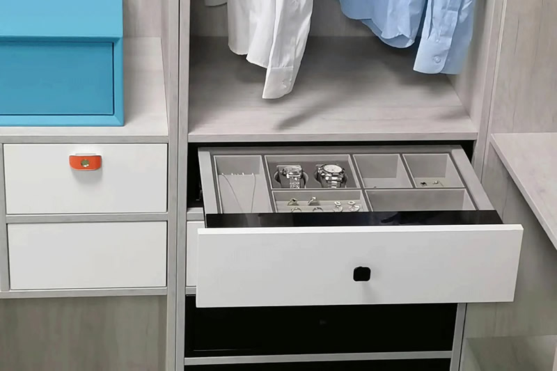 Zm.Web.Models.ThumbList